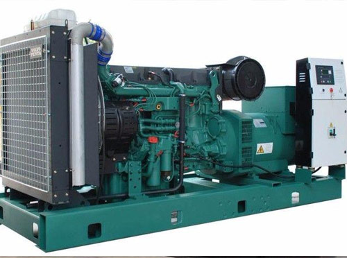 海伦升级现有发电机组的成本大概是多少？